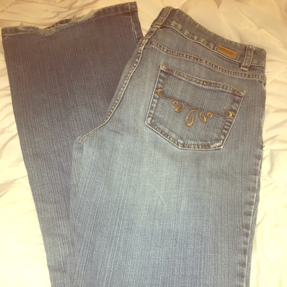 Bootcuts baby! ⭐️ London Jeans!